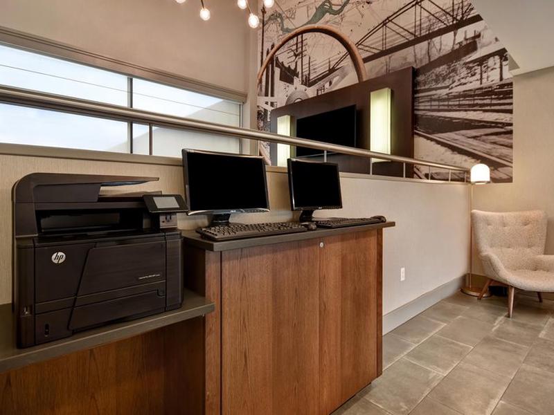 Four Points by Sheraton Boston Newton