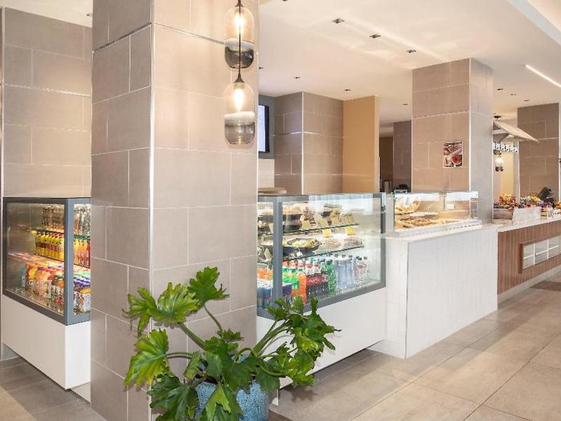 Holiday Inn Los Angeles International Airport by IHG