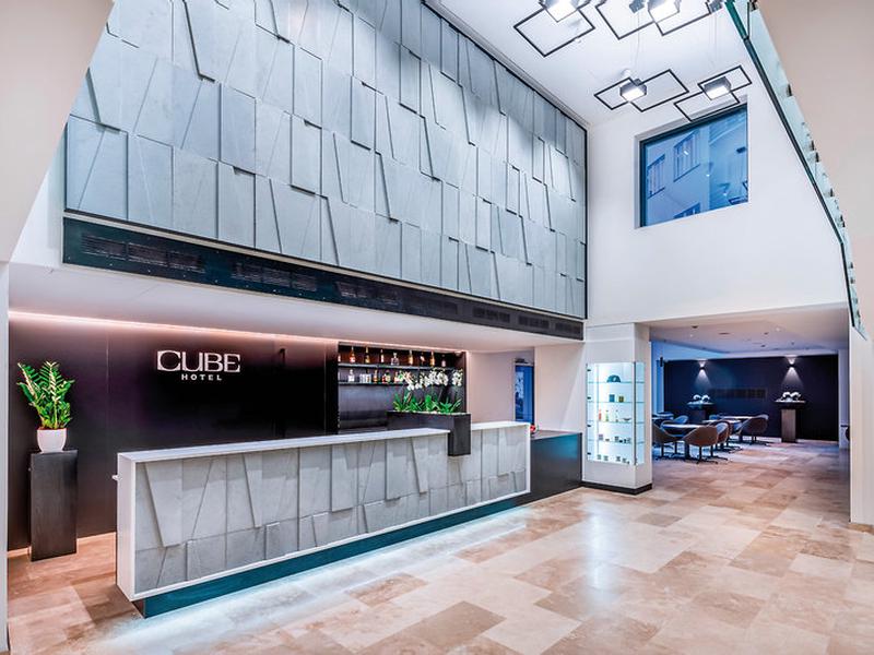 CUBE Hotel