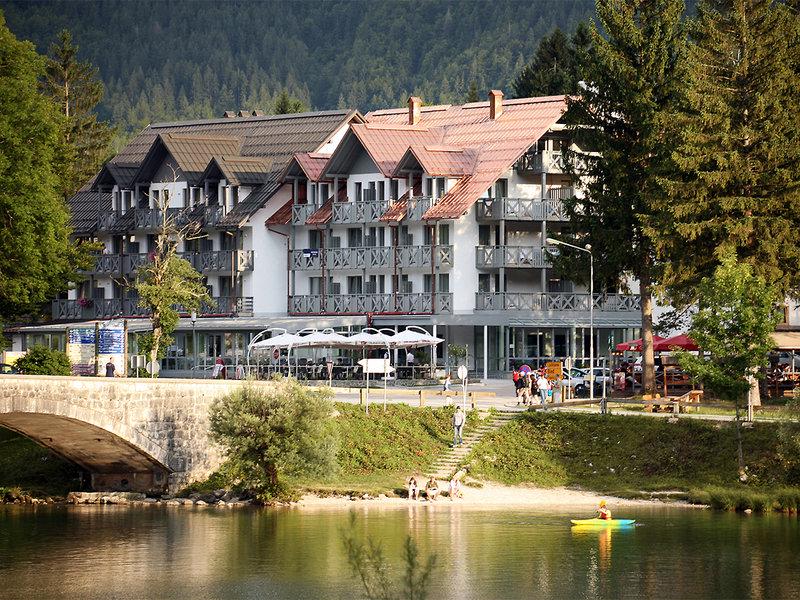 Hotel Jezero