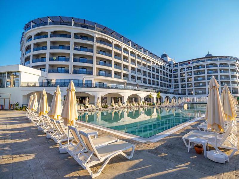 Side Moon Palace Hotel