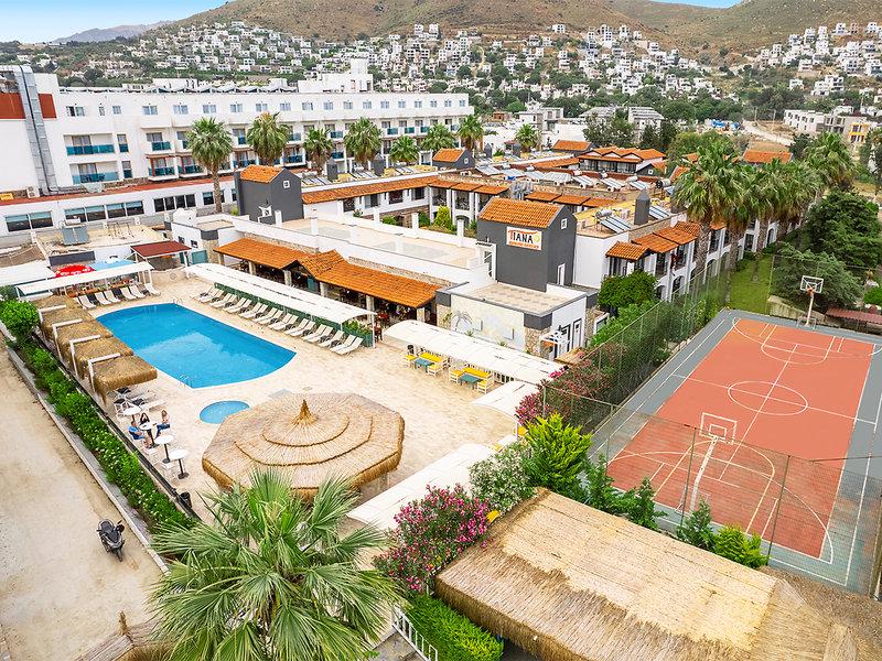 Hotel Tiana Beach Resort