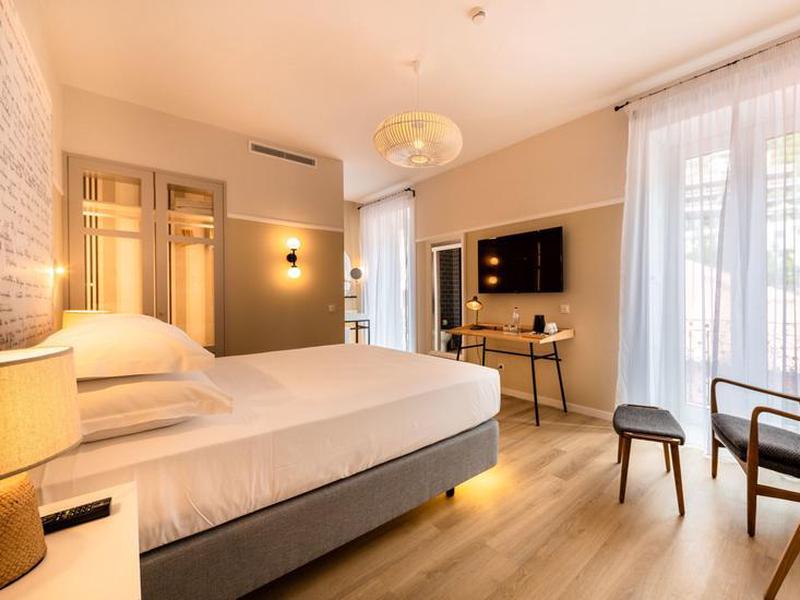 Pestana Fisherman Village