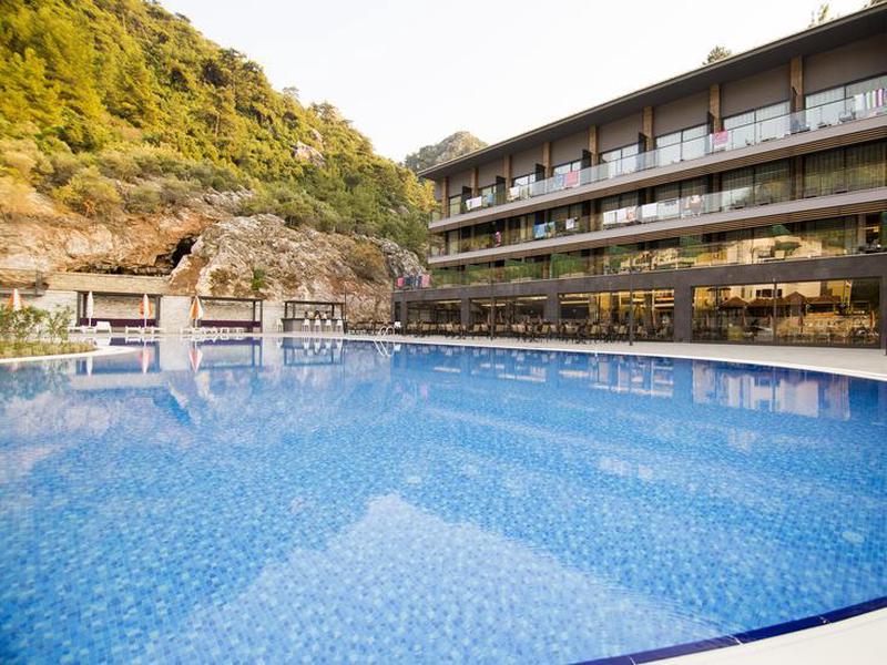 Mirage World Hotel