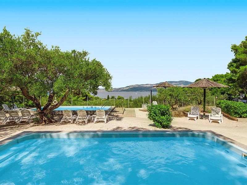 Waterman Beach Village camp & glamping