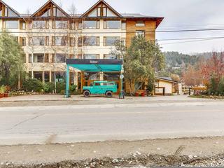 Selina Bariloche (tr)