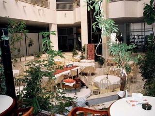 The Signature Hotel (tr)