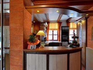 Romantikhotel Augsburger Hof (tr)