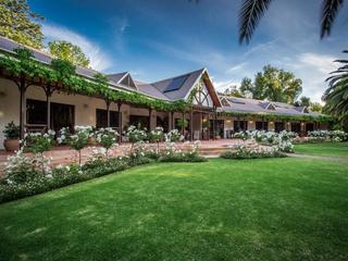 Hlangana Lodge (tr)