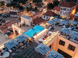 Elements Hotel & Shops (tr)