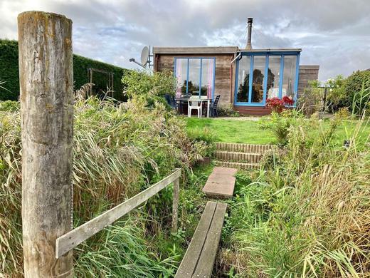 009 Casa Rosa / 4 pax