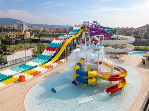 Golden Taurus Aquapark