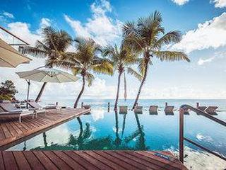 Carana Beach Hotel (tt)