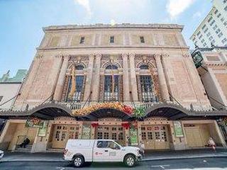 Union Square Plaza (tt)