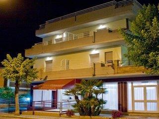 Hotel Mediterraneo (tt)