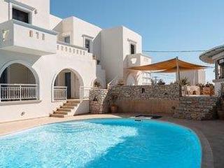 Mitos Suites Luxury Hotel In Naxos (tt)