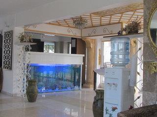 Romeo Beach Hotel (tt)