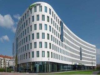 Holiday Inn Express Dusseldorf - Hauptbahnhof (tt)