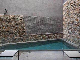 Art Suites Korai (tt)