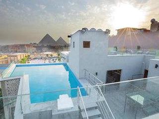 Pyramid Front Hotel (tt)