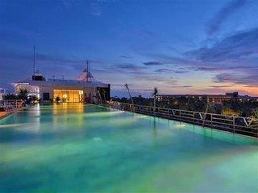 de Vins Sky Seminyak Hotel