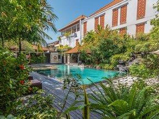 Adi Dharma Hotel Legian