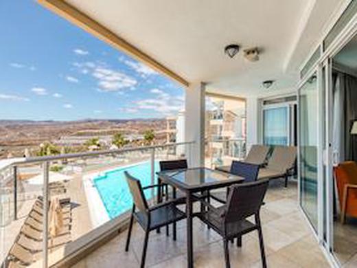 Holiday C. Vista Amadores