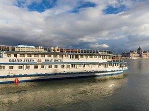 Grand Jules - Boat Hotel
