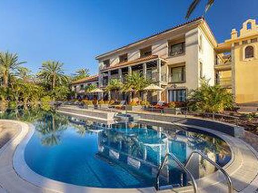 Unique Club at Lopesan