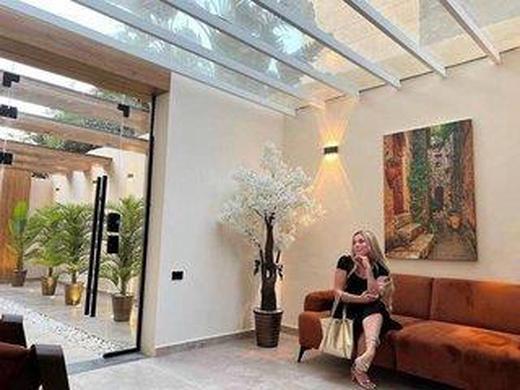 Elite Boutique Hotel