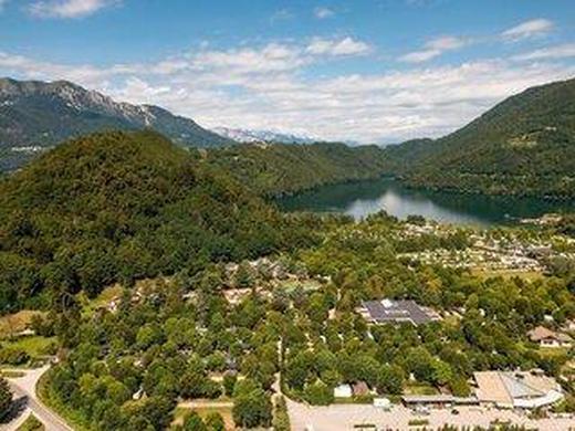 Due Laghi Levico Family Collection