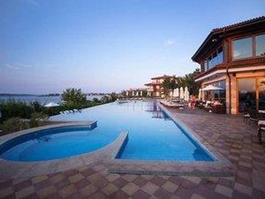 Santa Marina H. Village