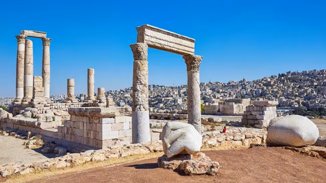 Antiker Herkulestempel in der Zitadelle von Amman, Jordanien
