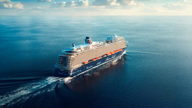 Mein Schiff 1 Kreuzfahrtschiff im Meer