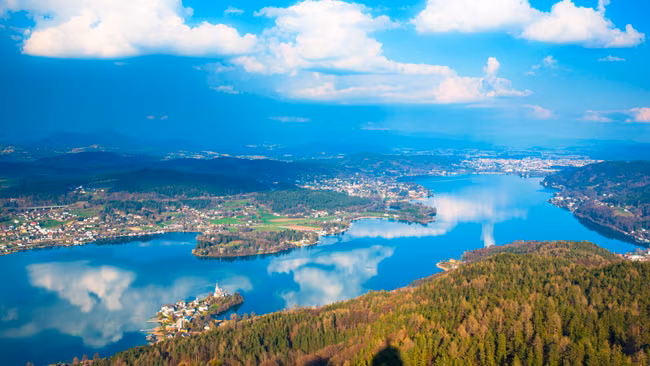 Luftaufnahme Wörthersee in Kärnten, Klagenfurt, Österreich