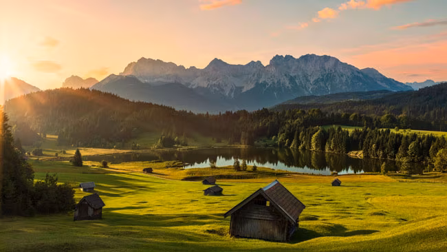 Garmisch Partenkirchen, Geroldsee, Blick auf Karwendel Berg, Bayern, Deutschland