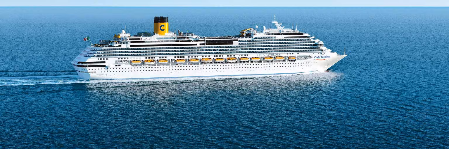 Kreuzfahrtschiff Costa Favolosa im Meer