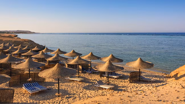 Strandabschnitt am Roten Meer, Riffe, Ägypten