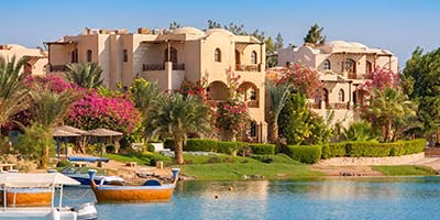 Ägypten - El Gouna, Lagune mit Boot