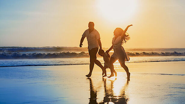 Familie Sonnenuntergang Strand