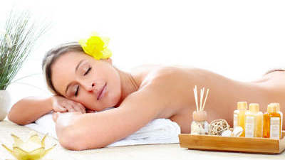 wellness frau entspannung