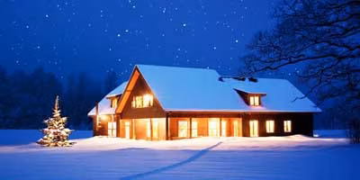 Weihnachten, Hütte im Schnee