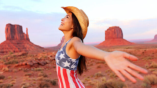 Touristin im Bryce Canyon