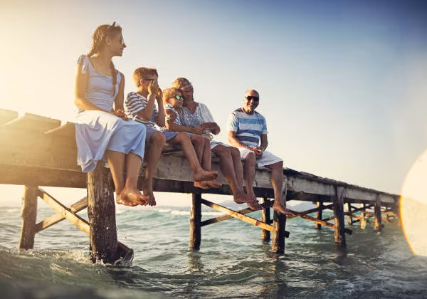 Familie Steg Wasser Urlaub