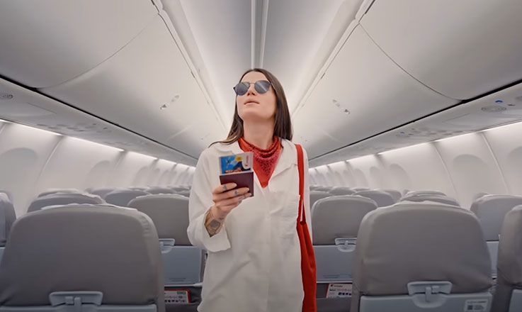 Corendon Airlines, Frau an Bord