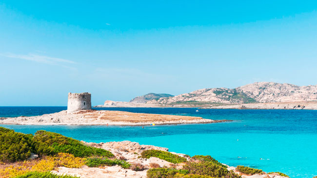 La Pelosa Strand in Stintino, Torre della Pelosa spanischer Turm, Sardinien, Griechenland