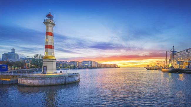 Schweden - Malmö, Leuchtturm am Hafen
