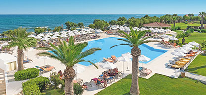 Griechenland - Kreta, allsun Hotel Zorbas Village, Pool mit Palmen