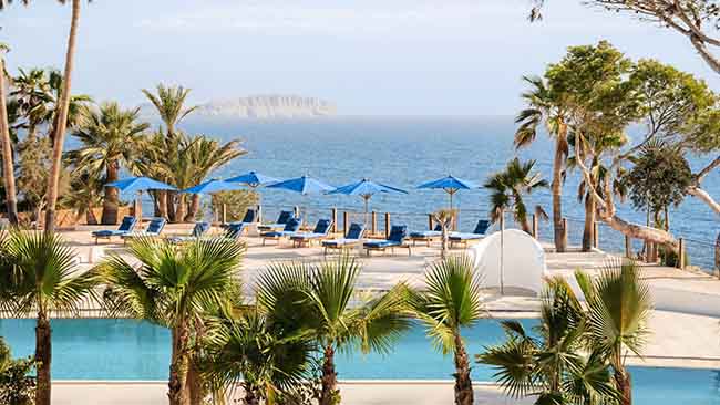 Spanien - Ibiza, Fergus Style Punta Arabi, Poolanlage mit Meerblick