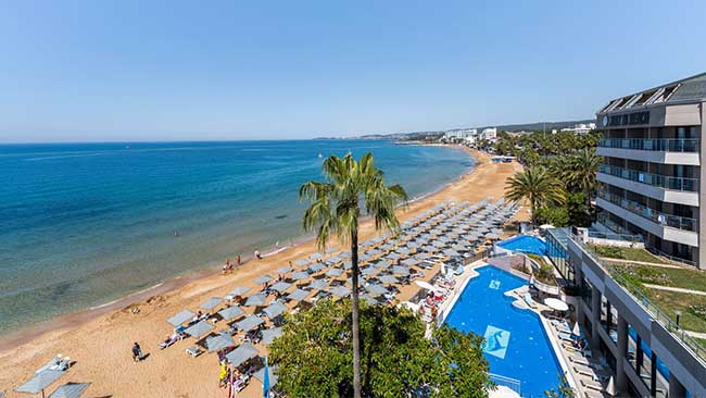 Türkische Riviera, Aska Just In Beach, Strand mit Pool